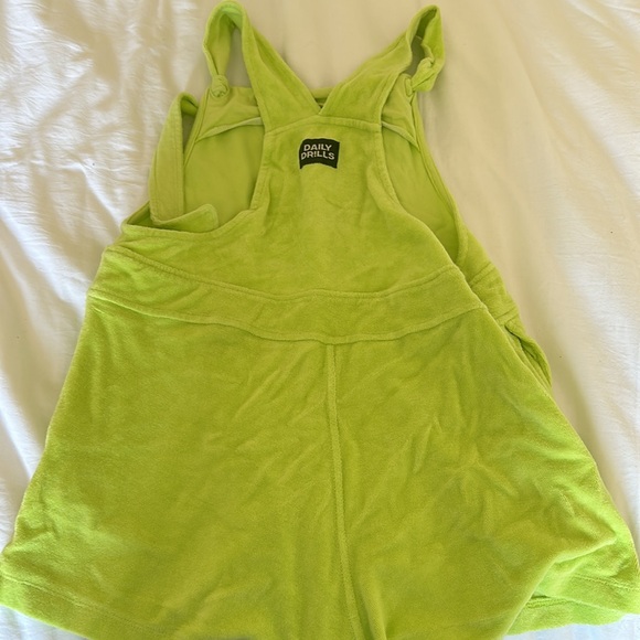Daily drills size XS/S terry cloth romper!!! - Picture 2 of 2